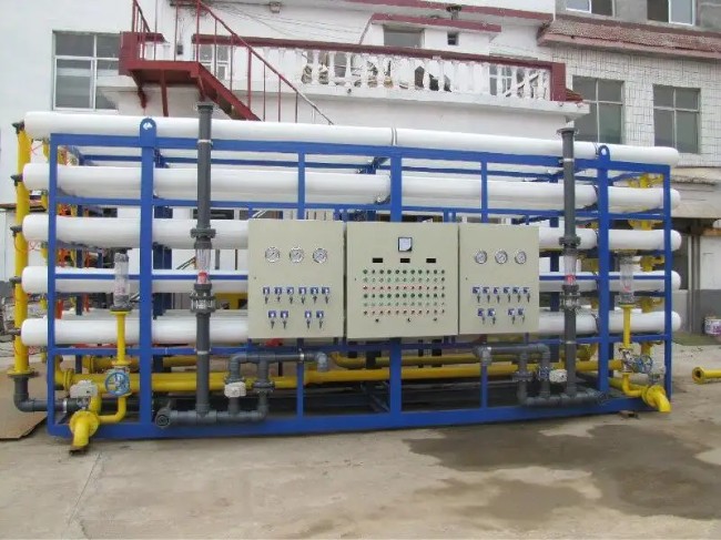 RO反滲透設(shè)備,純水設(shè)備